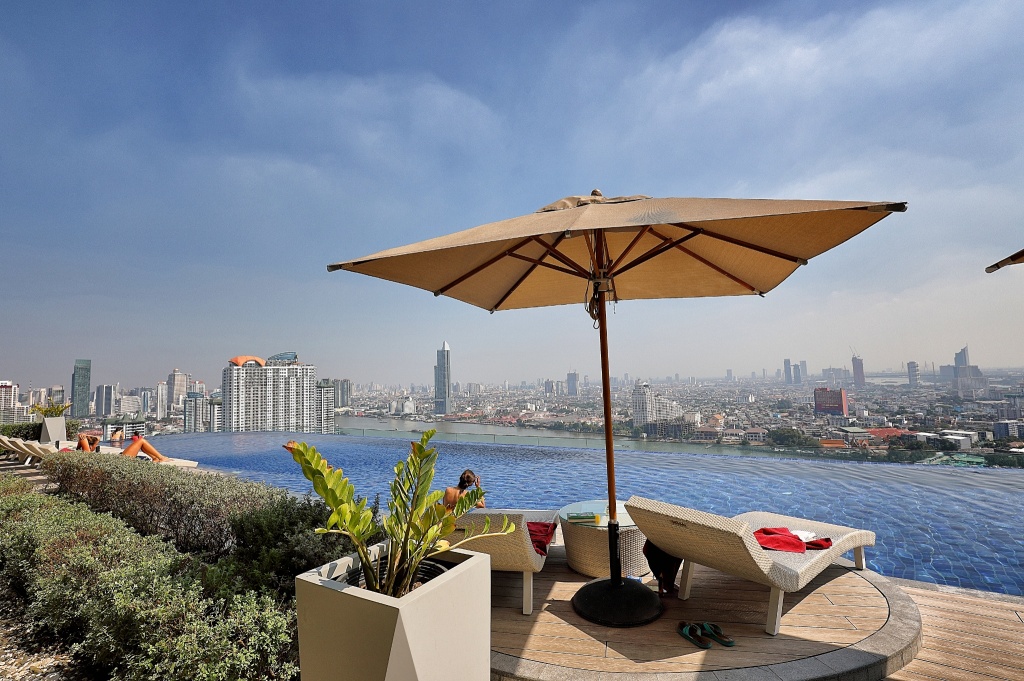 Avani River Bangkok Hotel 