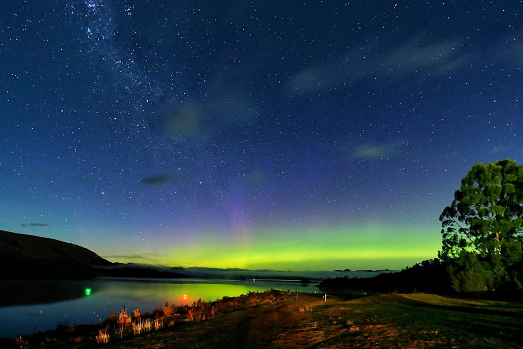 Chasing Southern Lights Tasmania JetBlogger Jensen Chua and Jetabout Holidays