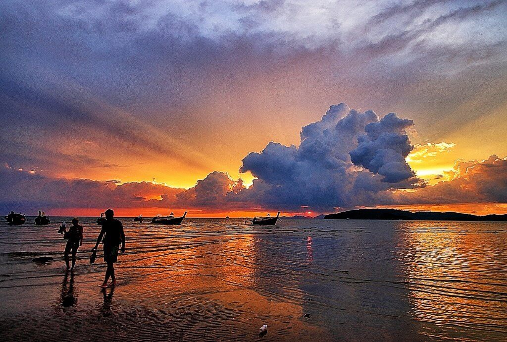 Reason to bring tripod on travel trips 