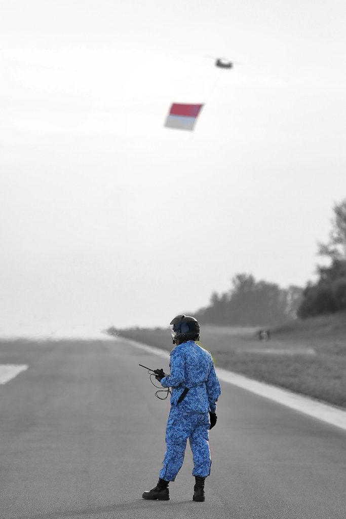 NDP 2017 State Flag deployment by 127 Squadron 