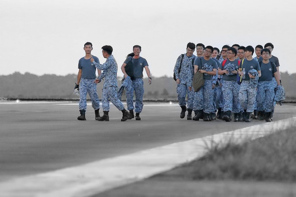 NDP 2017 State Flag deployment by 127 Squadron 