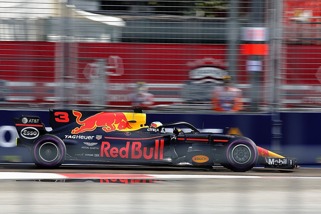 5 Essential Tips for Better Formula One Photography by Jensen Chua Photography