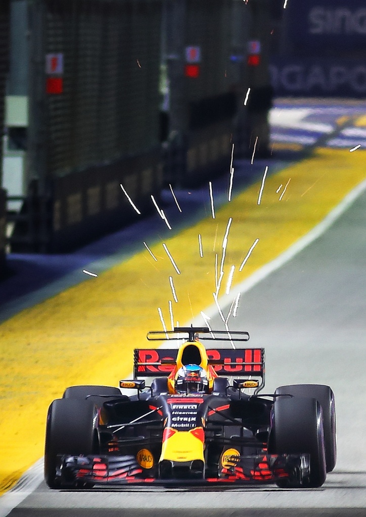5 Essential Tips for Better Formula One Photography by Jensen Chua Photography