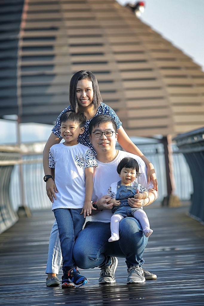 Family portrait Sungei Buloh Wetland Reserve Jensen Chua Photography