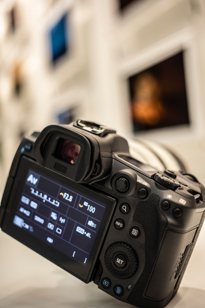 Canon EOS R5