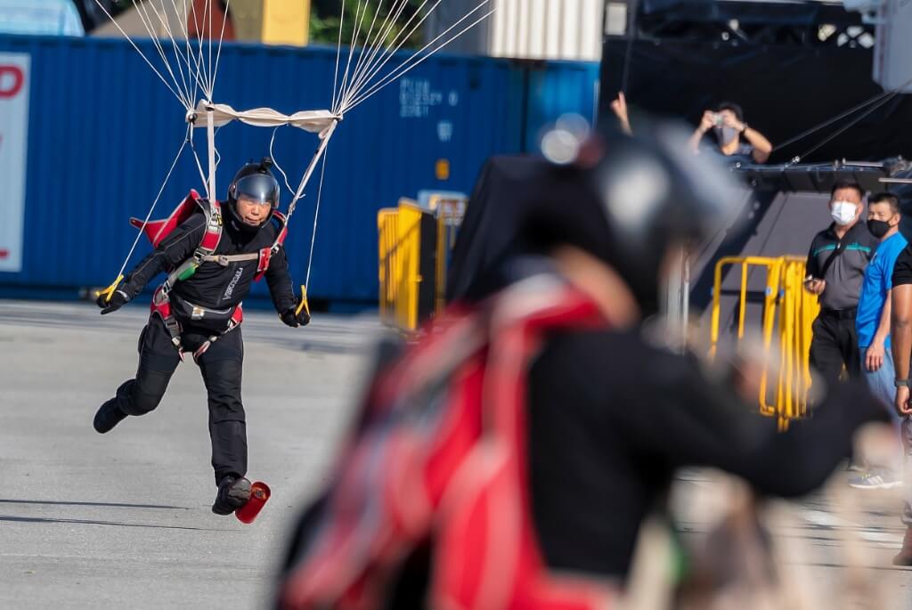 Singapore Red Lions Parachute Team