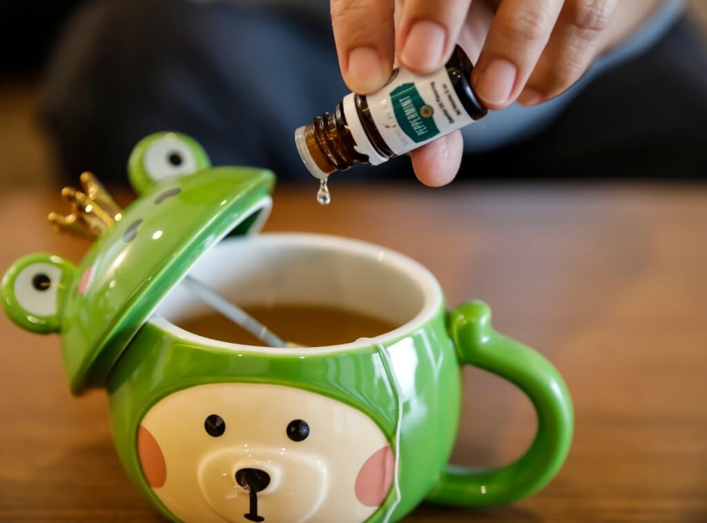Essential Oils for Travel Wellness