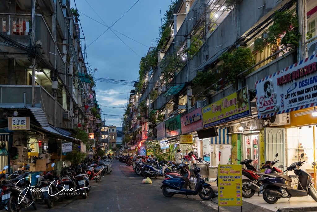 Solo travel to Saigon 